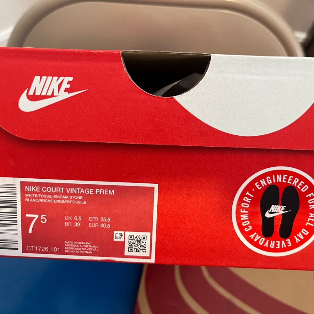 Mens Nike Court Vintage Prem